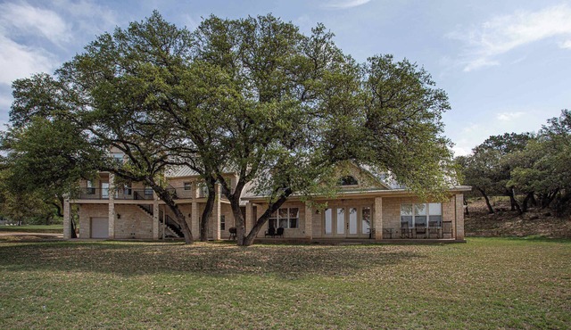 Lakefront 6BR Retreat w/Game Room
