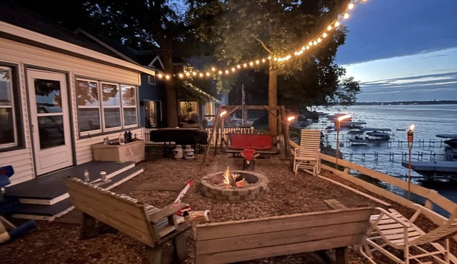 Lakefront 8 bdrm 5 bath with private dock. Sleeps 23 +. Best view on the lake!