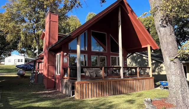 Lakefront A-frame cabin with Dock access