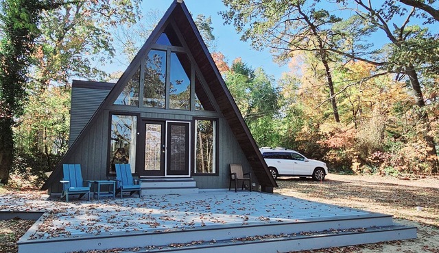 Lakefront A-Frame in Millville, minutes to NJMP