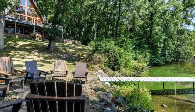 Lakefront A-Frame, Stunning Views, Private Dock