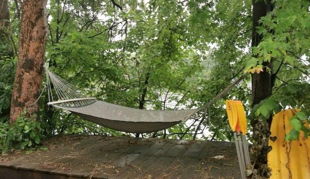 Lakefront Appart near Montreal 15 min Airport