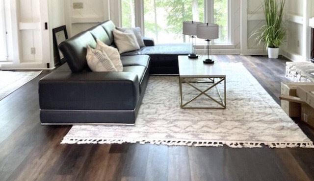 Lakefront Architectural Wonder in Cozy Cove w Dock