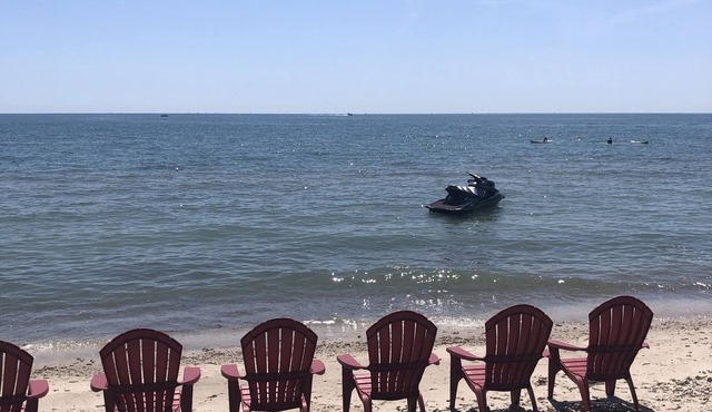 LAKEFRONT, BEACH, SWIM, FISH, BBQ at this beautiful Stony Point cottage.