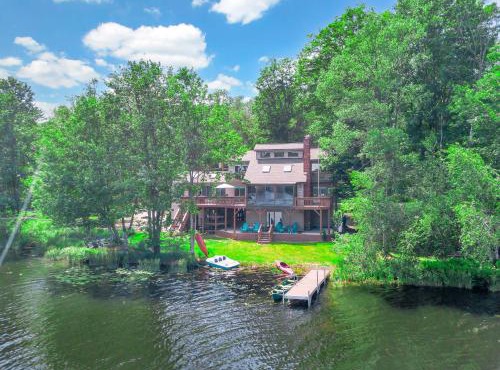 Lakefront Big Bass Lake Dock Games