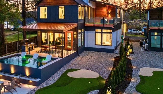 Lakefront | Boat Slip | Heated Pool | Luxury Home
