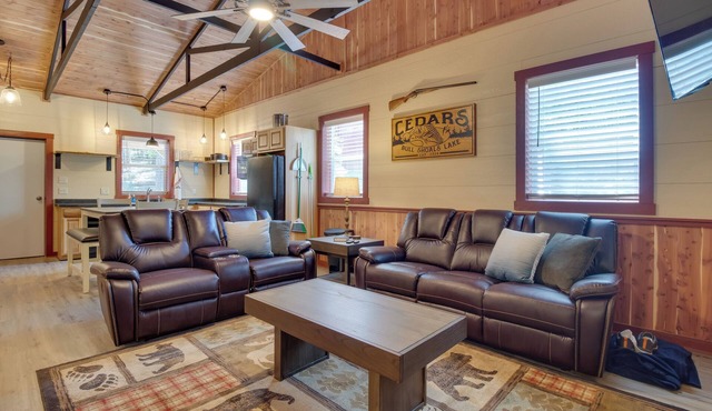 Lakefront Bull Shoals Cabin Rental: Pets Welcome!