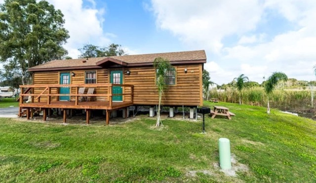 Lakefront Cabin #410, 10mins to Beach/Dog Friendly/Prime Location/BOOK TODAY