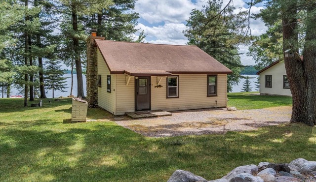 Lakefront Cabin #6 - The Walleye