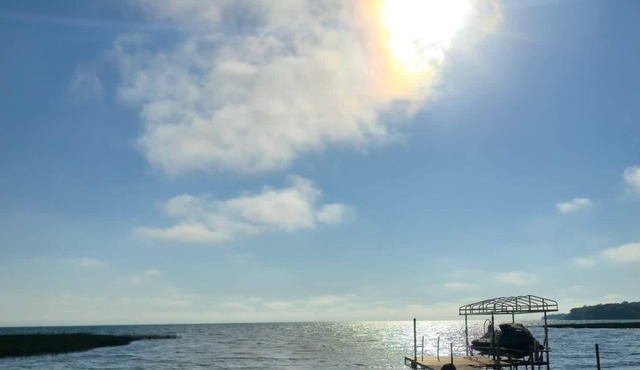 Lakefront Cabin: Fishing, Sauna & Casino