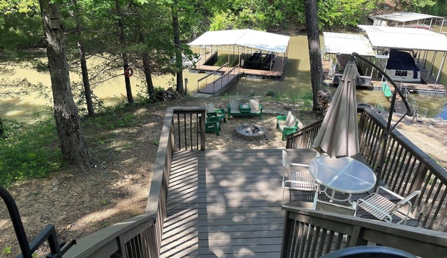 Lakefront Cabin House near Camdenton at Lake of the Ozarks