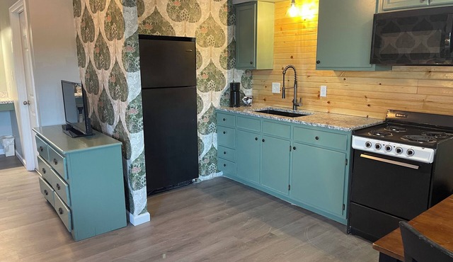 Lakefront cabin in marina