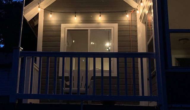 Lakefront Cabin: Many options for entertainment or relaxation