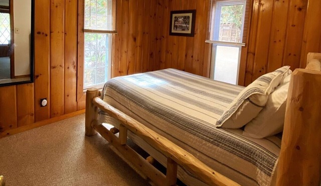Lakefront Cabin - Northaire Resort Cabin 1