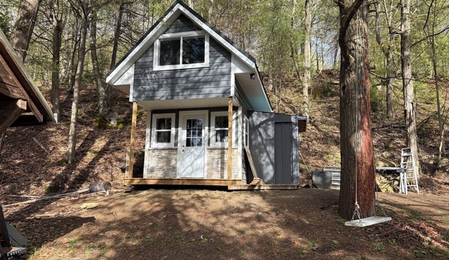 Lakefront Cabin on The Big Rideau