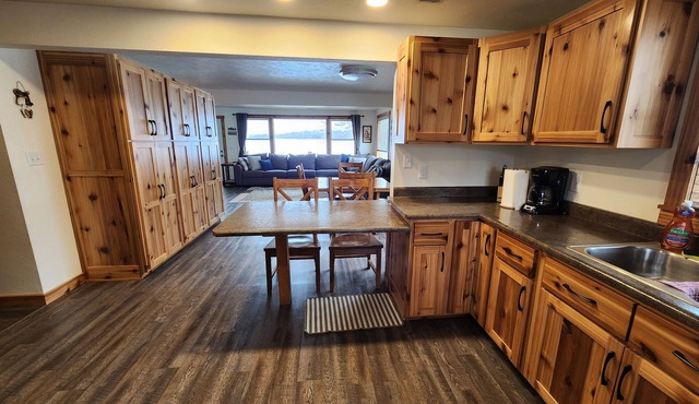 Lakefront Cabin on Full Rec Lake with Pier