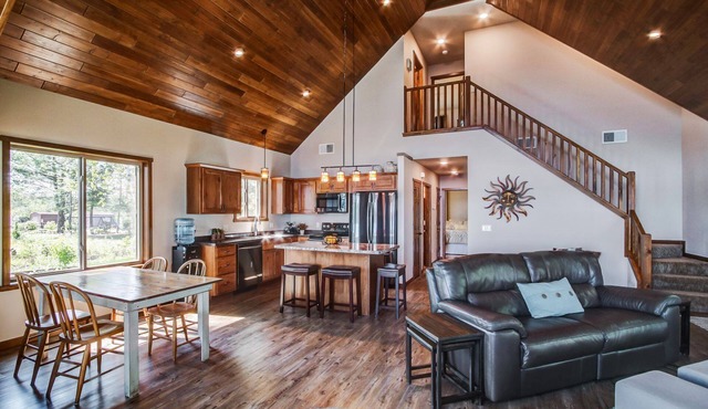 Lakefront Cabin on Lower Long Lake in New Auburn WI