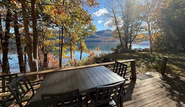Lakefront Cabin on Lake George (Silver Bay)