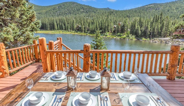 Lakefront Cabin Retreat St. Mary’s Idaho Springs