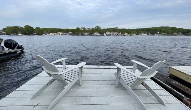 Lakefront cabin with dock slip