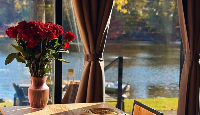 Lakefront Cabin Pocono #2/Leisure Lake Resort