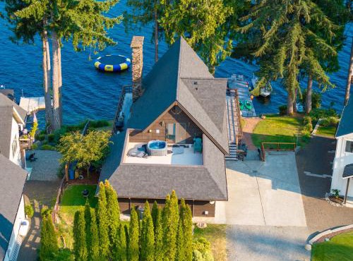 Lakefront Cabin with Dock and Sauna