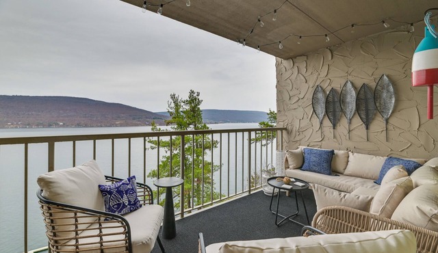 Lakefront Canandaigua Condo w/Stunning Views