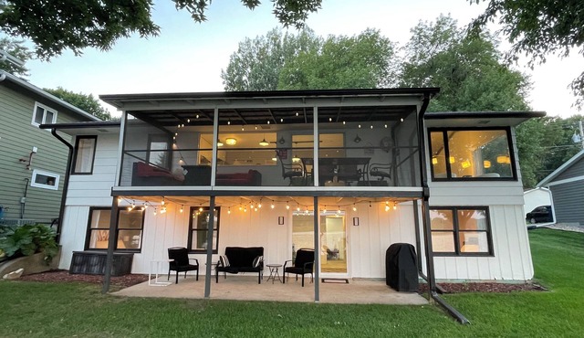 Lakefront Carlson Cabin East Lake Okoboji