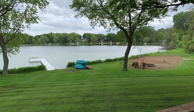 Lakefront compound w/private beach, next to Powers Lake on Lake Benedict