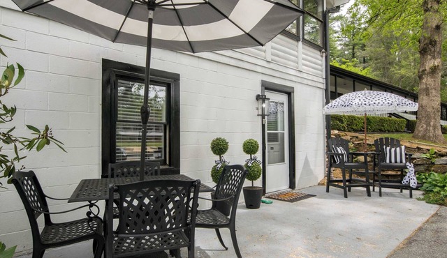 Lakefront Condo w/King Bed + Free Tix | Pool