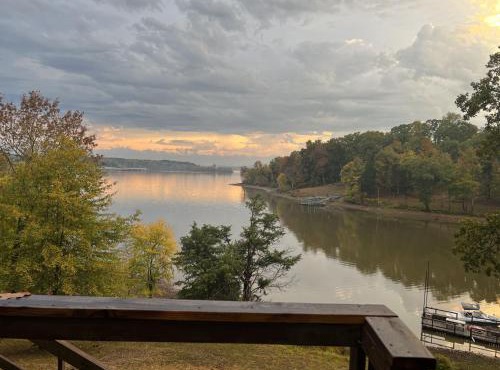 Lakefront condo w private dock and boat ramp