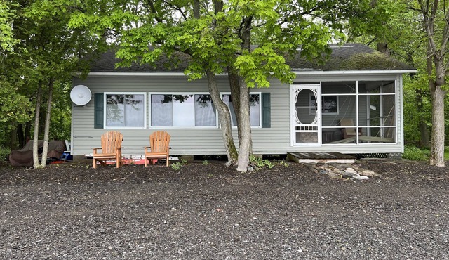 Lakefront Cottage - Awesome Sunsets! New Construction 2022