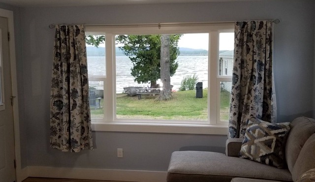 Lakefront Cottage #5, AC, Newly Remodeled, 8 Kayaks, 4 SUP, Rowboats