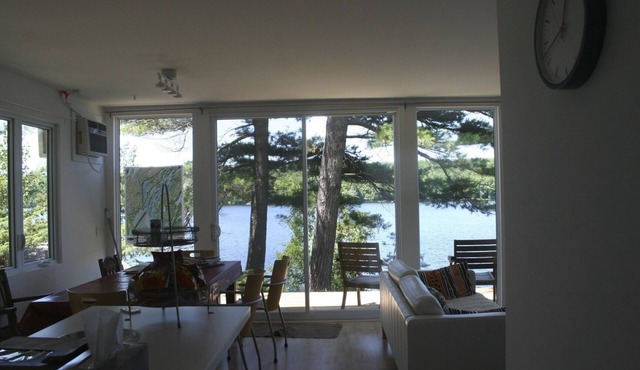 Lakefront Cottage: Hot Tub, Dock, & Amenities: Boats, Kayaks, SUP, Bikes, Bball