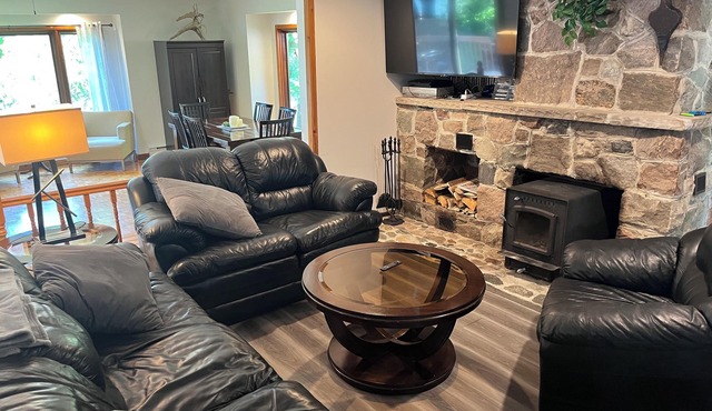 Lakefront Cottage in Huron County