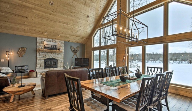 Lakefront Cottage in Iron River: 3 Mi to Skiing!