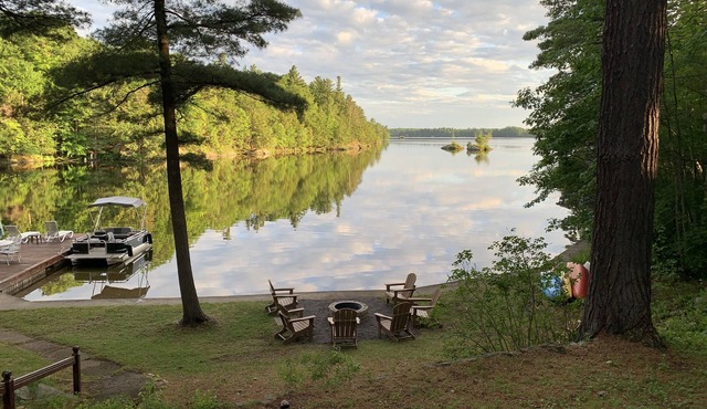 Lakefront Cottage near Adirondacks, Pontoon Boat, Sunroom, 2 Kayaks & Canoe