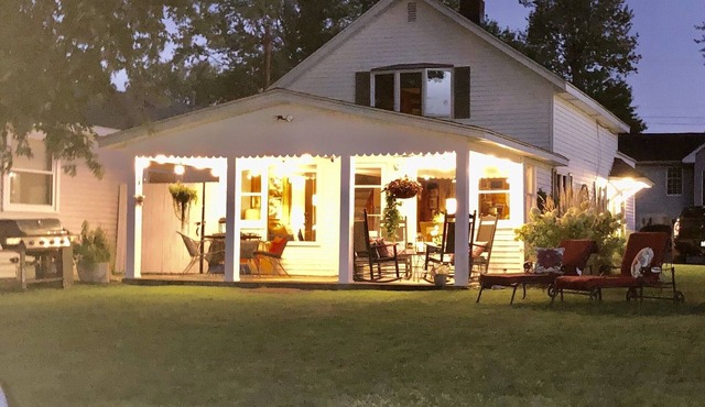 Lakefront cottage on Chautauqua Lake