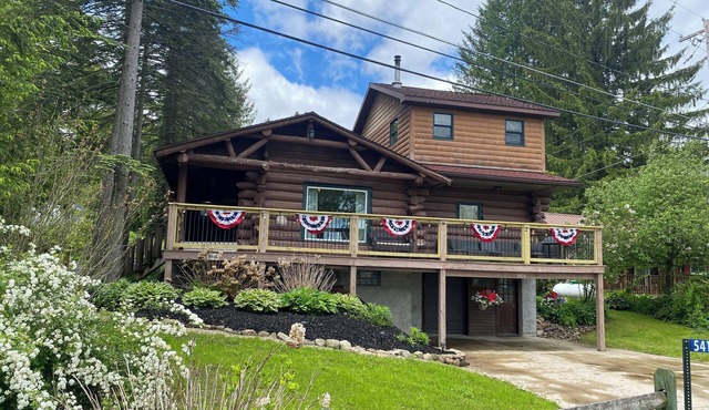 Lakefront Cottage on Java Lake
