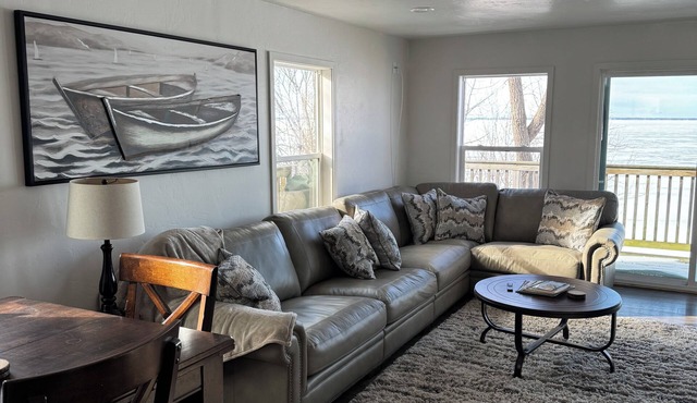 Lakefront Cottage on Lake Winnebago