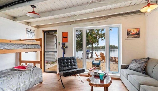 Lakefront cottage with Fireplace Sauna Mini forest