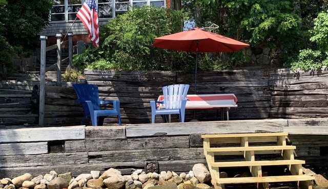 Lakefront Cottage with Private Beach and Dock