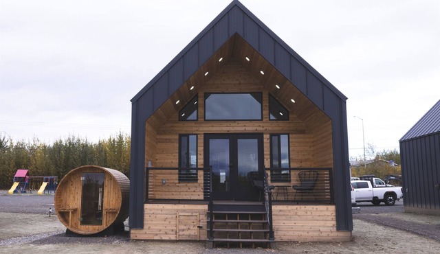 Lakefront Cottage with Sauna- #1 Arctic Grayling