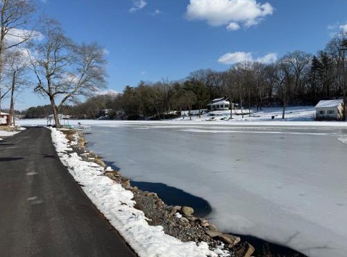 Lakefront Couples Retreat in the Poconos