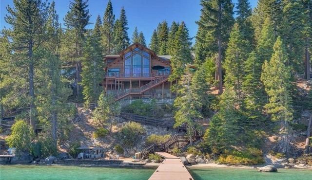 Lakefront Custom Masterpiece with Private pier, Beach, Buoys, Spa! West Shore!