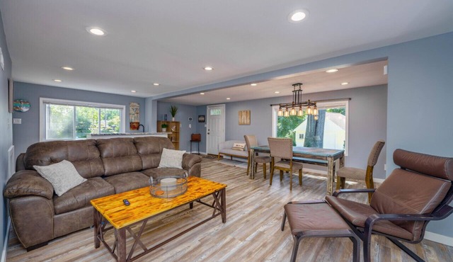Lakefront Escape With Hot Tub & Modern Comforts