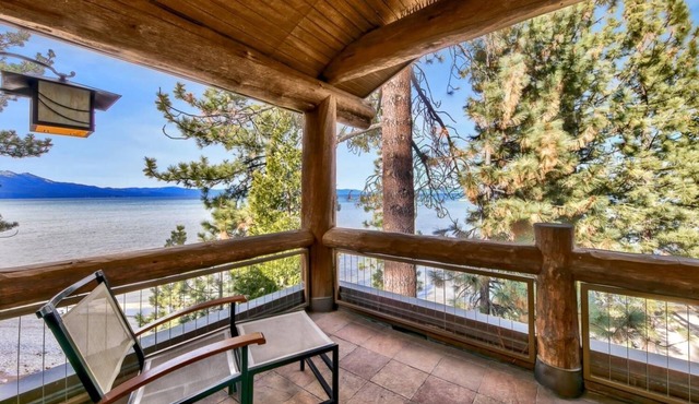 Lakefront Escape Walk to Dining, Hot Tub, Fireplace | SS4