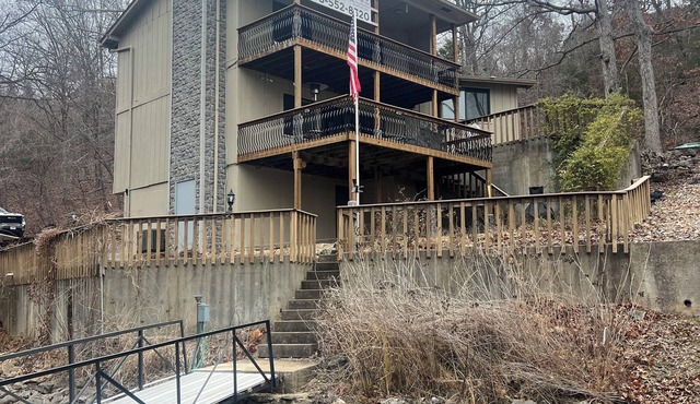 Lakefront Escape at Lake of the Ozarks with Private Dock and Ski/Pontoon Rentals
