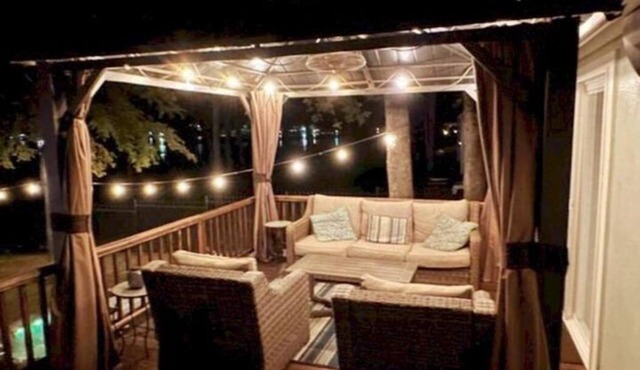 Lakefront Escape l Cedar Creek Lake - Hot Tub!