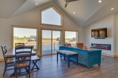 Lakefront Escape - Mins to Buckhorn State Park